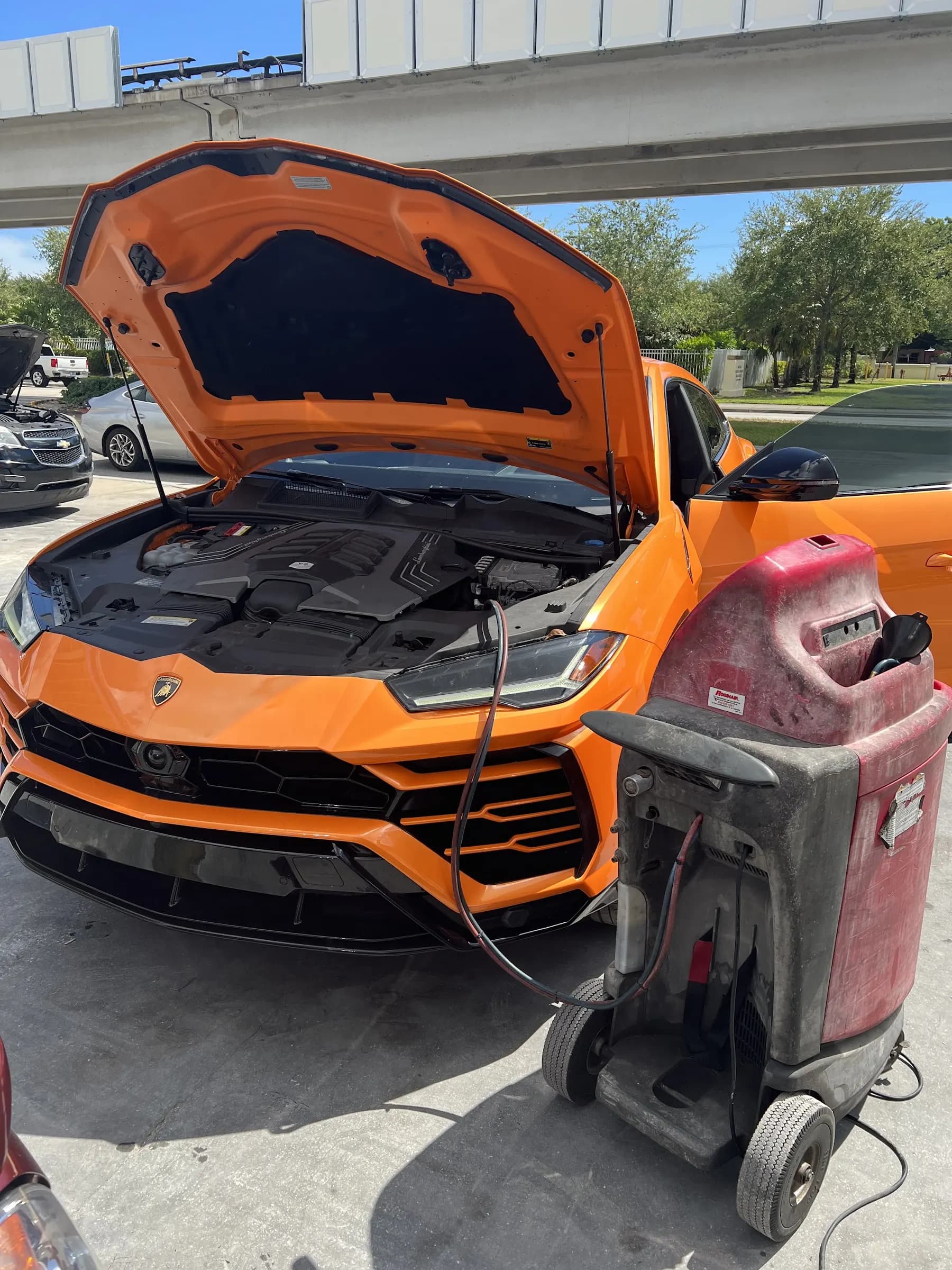 Lamborghini Urus · A/C